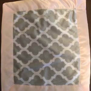 Baby spit up blanket